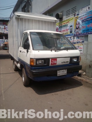 Small Cover Van-Toyota